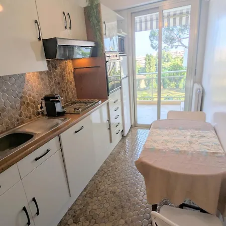 Ref Colline By Palmes D Or